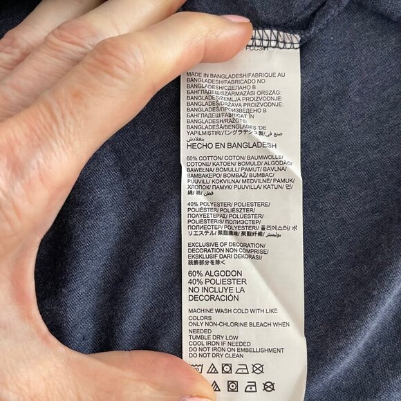 NFL Seattle Seahawks Team Apparel Womens SS Crew Neck T Shirt Blue Wht Sz S NWT - Picture 10 of 12